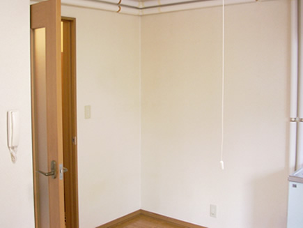 �N���[�j���O��